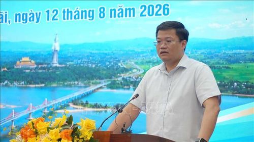 Chủ tịch UBND tỉnh Quảng Ngãi Nguyễn Đức Tâm chủ trì thảo luật và giải quyết khó khăn, vướng mắc của doanh nghiệp.