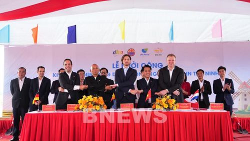 Nhiều tập đoàn lớn đã đến đầu tư tại xã Tân Hội, tỉnh Tây Ninh. Ảnh: Giang Phương – TTXVN