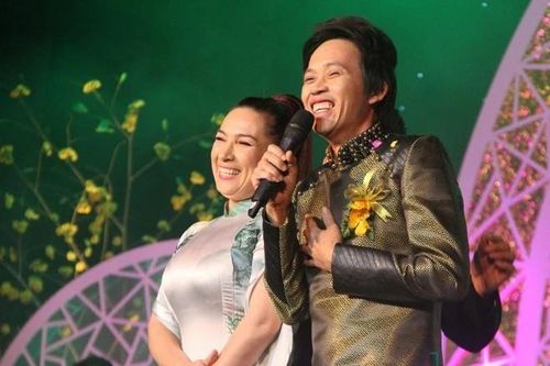 Hoài Linh và Phi Nhung từng là cặp song ca được nhiều khán giả yêu mến.