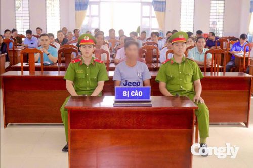 Bị cáo Trương Văn Hưng tại phiên tòa.