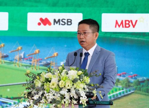  Ông Trần Hồng Kỳ, Tổng Giám đốc Công ty cổ phần Nhiệt điện An Khánh Bắc Giang phát biểu. 