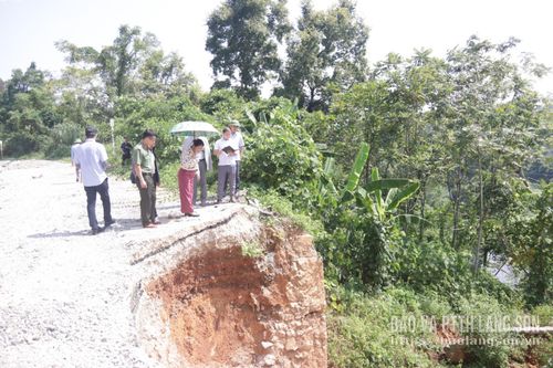 Vị trí sạt lở nguy hiểm tại Km19+300, Quốc lộ 4A
