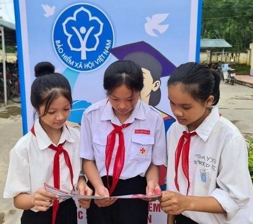 Lâm Đồng hướng tới bao phủ 100% BHYT HSSV