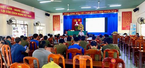 Toàn cảnh hội nghị tập huấn tại xã Hàm Thuận Bắc