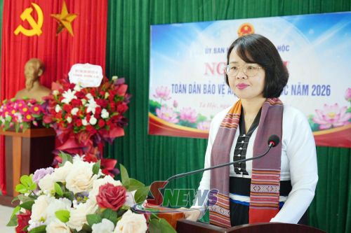 Đồng chí Đinh Thị Bích Thảo, Ủy viên Ban Thường vụ Tỉnh ủy, Trưởng Ban Tuyên giáo và Dân vận Tỉnh ủy, phát biểu tại Ngày hội.