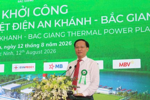 Phó chủ tịch UBND tỉnh Bắc Ninh Phạm Văn Thịnh phát biểu tại buổi lễ.