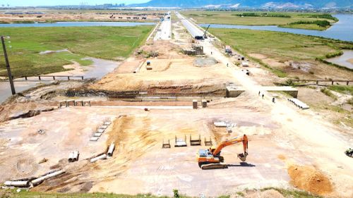 Hà Tĩnh rà soát các điểm có nguy cơ ngập lụt để khơi thông dòng chảy; xây dựng kịch bản sơ tán, di dời dân tại các vùng có nguy cơ ngập lụt cao khi mùa mưa lũ đến.