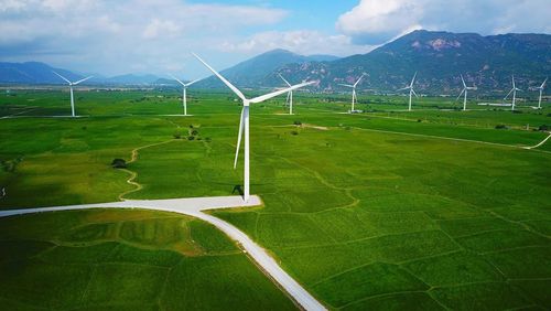 Cụm điện gió Kỳ Anh sẽ góp phần hiện thực hóa mục tiêu đưa Hà Tĩnh trở thành một trong những trung tâm năng lượng lớn của khu vực miền Trung và cả nước. Ảnh: hatinh.gov.vn
