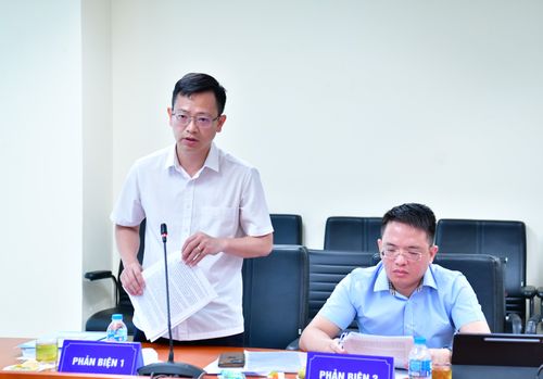 TS. Vũ Ngọc Tuấn - Kiểm toán trưởng KTNN chuyên ngành III, phản biện 1 - phát biểu.