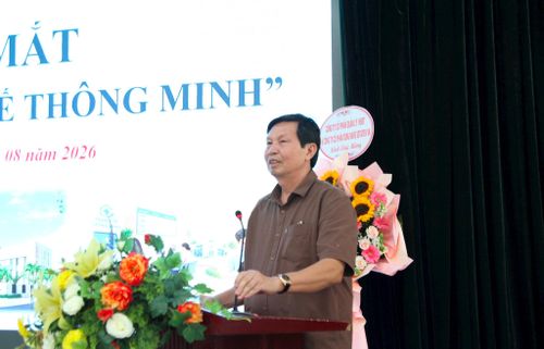 Phó Giám đốc Sở Y tế Hà Nội Nguyễn Văn Chung phát biểu tại buổi lễ. Ảnh: Vân Nhi