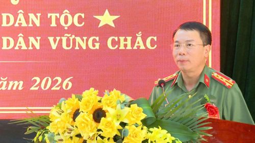 Đại tá Hoàng Quốc Việt, Giám đốc Công an tỉnh, phát biểu tại Ngày hội Toàn dân bảo vệ an ninh Tổ quốc xã Hợp Tiến