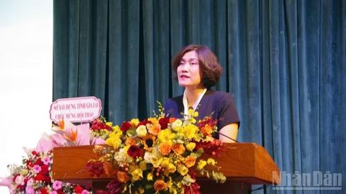 Tổng Biên tập Báo Xây dựng Nguyễn Thị Hồng Nga phát biểu khai mạc hội thảo. (Ảnh: Thanh Tùng)