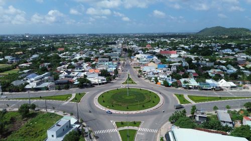  Đường Bà Rịa - Châu Pha - Hắc Dịch nhìn từ trên cao. Ảnh: THÀNH HUY 