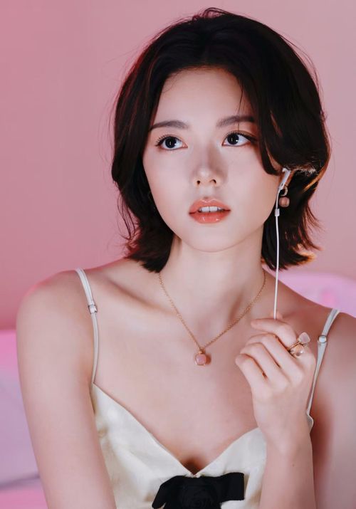 Triệu Kim Mạch danh tiếng tốt, diễn xuất giỏi.