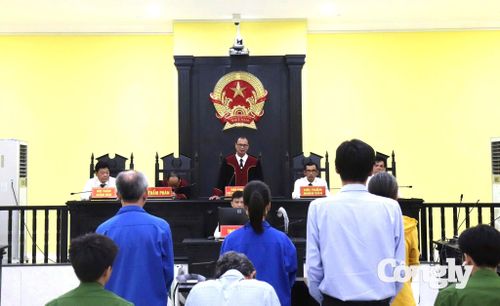 Quang cảnh phiên tòa xét xử Cựu Giám đốc Sở TN&MT Bạc Liêu Phạm Quốc Nam.