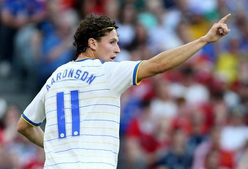 Aaronson gỡ hòa cho Leeds - Ảnh: LUFC