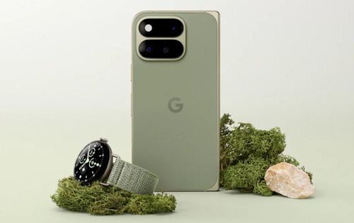 Pixel 11 Pro Fold trông giống hệt phiên bản tiền nhiệm. Ảnh: Google