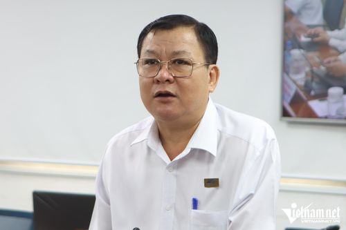Ông Hoàng Anh Dũng - Phó Giám đốc Ban quản lý dự án đầu tư xây dựng hạ tầng đô thị thông tin tại họp báo