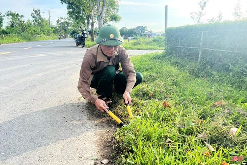 Những tuyến đường trên quê hương Đức Vĩnh ngày càng sạch sẽ và thoáng đãng.