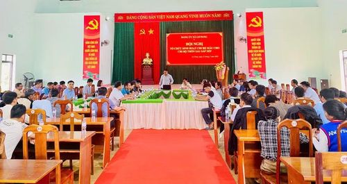  Đảng ủy xã Lơ Pang tổ chức hội nghị sinh hoạt chi bộ mẫu cho chi bộ thôn. Ảnh: ĐVCC 