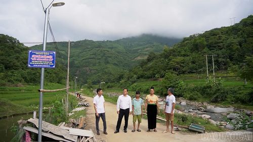 Sau khi được lắp đặt, hệ thống điện chiếu sáng trên địa bàn phường Nghĩa Lộ thường xuyên được kiểm tra, bảo dưỡng, duy trì hoạt động hiệu quả.