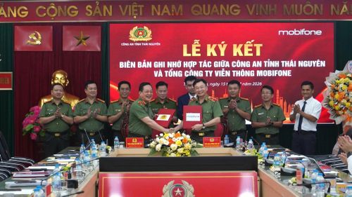 Công an tỉnh Thái Nguyên và Tổng công ty viễn thông Mobifone ký kết thỏa thuận hợp tác về chuyển đổi số giai đoạn 2026 - 2030.