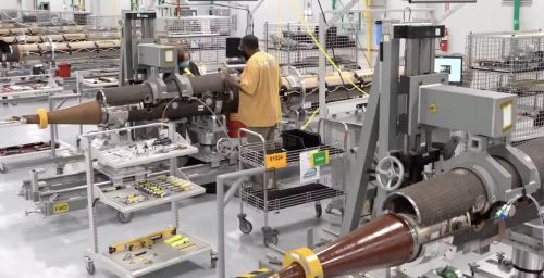 Cách bố trí này giúp mở rộng khu vực bảo vệ và giảm nguy cơ toàn bộ khẩu đội bị vô hiệu hóa bởi một đòn tấn công tập trung.