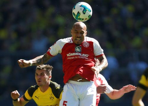 Nigel de Jong đóng vai trò quan trọng trong quá trình bí mật đưa Xavi tới chiếc ghế HLV trưởng Oranje. 