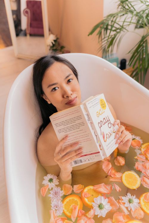  Những thói quen hàng ngày có thể trở thành lúc đọc sách. Ảnh minh hoạ: Adventure Studio /Pexels. 