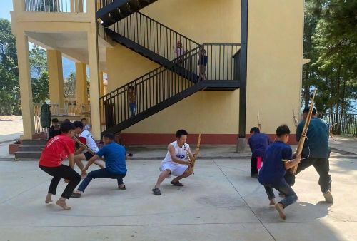 Hiện người dân các thôn, bản đang tích cực chuẩn bị từng nghi lễ, tiết mục văn nghệ, trò chơi hấp dẫn