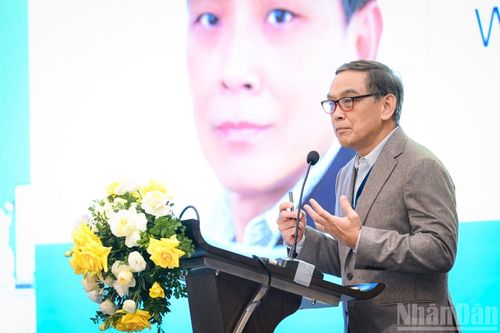 Giám đốc khu vực Châu Á của Hiệp hội các Nhà xuất bản báo chí thế giới WAN-IFRA, ông Lee Kah Whye phát biểu mở đầu tại Diễn đàn.