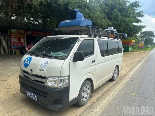 Xe khảo sát mặt đường vào kiểm tra, thu thập dữ liệu hiện trạng trên các tuyến Quốc lộ.