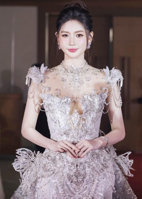 Người đẹp từng là đại biểu Diễn đàn Tri thức trẻ Việt Nam toàn cầu năm 2021. Kinh nghiệm công việc và các hoạt động trước đây được cô xem là nền tảng để xây dựng nội dung khi tham dự một cuộc thi đề cao môi trường và trách nhiệm xã hội.
