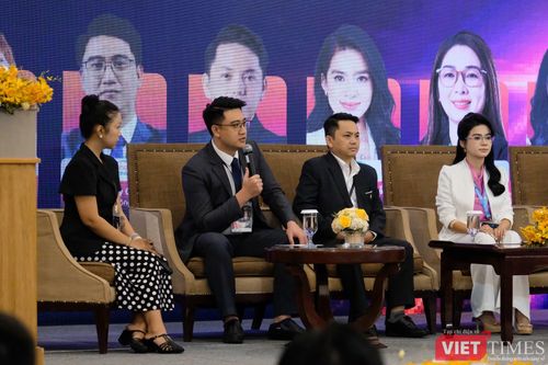 Ông Đỗ Duy Quang, Giám đốc Công nghệ Mobifone Global, đề xuất mô hình kết hợp giữa hạ tầng riêng và điện toán đám mây khi triển khai AI. Ảnh: Thượng Tâm.