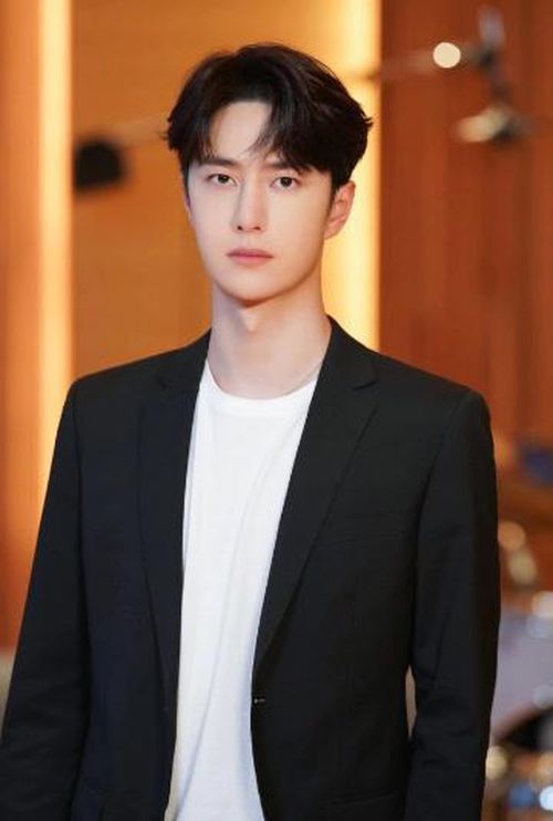 Vương Nhất Bác.