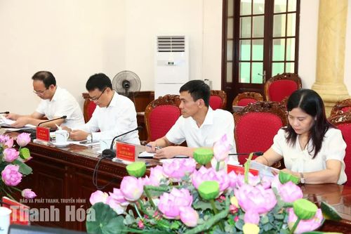 Các đại biểu dự hội nghị.