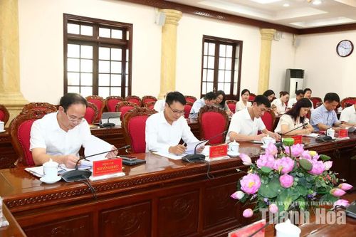 Các đại biểu dự hội nghị.