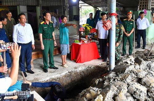 Đoàn công tác đến kiểm tra trực tiếp tại xã Vĩnh Tuy.