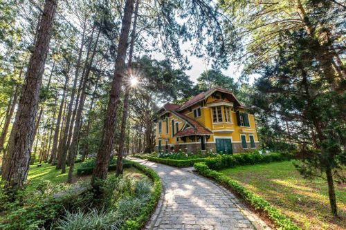 Kiến trúc Pháp trong quần thể Dinh I