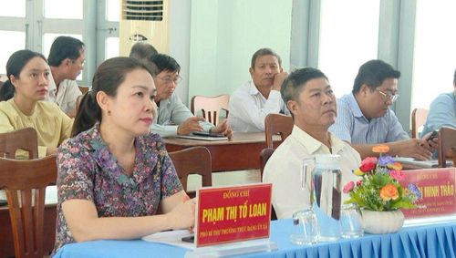 Đại biểu tham dự buổi công bố Quy hoạch chung xã Hàm Thuận đến năm 2050