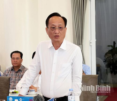 Đồng chí Phạm Văn Thiều, Phó Bí thư Tỉnh ủy, Chủ tịch HĐND tỉnh Cà Mau phát biểu tại buổi làm việc.