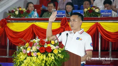 Đại diện vận động viên tuyên thệ - Ảnh: N.M