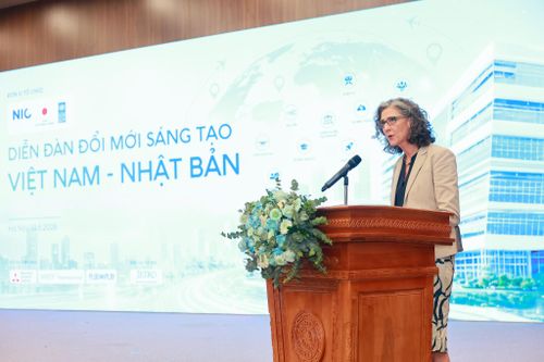 Bà Ramla Khalidi, Trưởng Đại diện Thường trú của UNDP tại Việt Nam phát biểu. Ảnh: T. Thảo