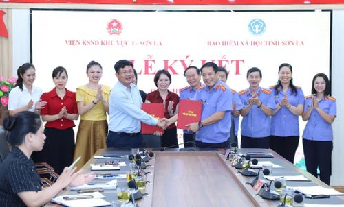 BHXH tỉnh Sơn La và VKSND khu vực 1 - Sơn La ký quy chế