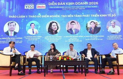 Các diễn giả tham gia thảo luận