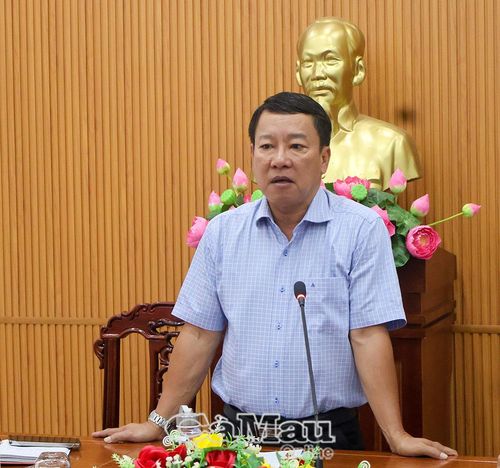 Đồng chí Thái Trường Giang, Phó Giám đốc Sở Khoa học và Công nghệ, đề nghị các doanh nghiệp viễn thông tham gia hỗ trợ các phường phát triển hạ tầng số.