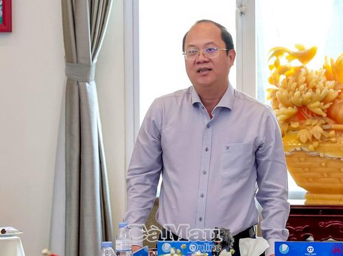 Bí thư Tỉnh uỷ Cà Mau Nguyễn Hồ Hải đặc biệt quan tâm đến đề xuất của Tập đoàn về phát triển tổ hợp khu công - nông nghiệp kết hợp đô thị - du lịch, dịch vụ hậu cần cảng và năng lượng gắn với mở rộng không gian phát triển hướng biển.