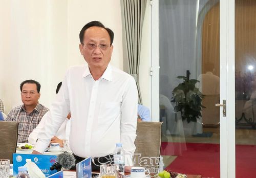Phó Bí thư Tỉnh uỷ, Chủ tịch HĐND tỉnh Cà Mau Phạm Văn Thiều phát biểu tại buổi làm việc.