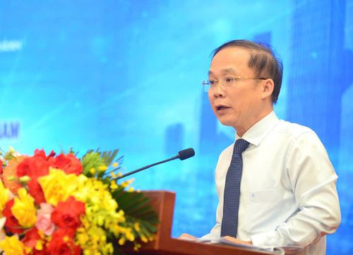 Ông Bùi Trung Nghĩa, Phó Chủ tịch VCCI phát biểu. Ảnh: Hoàng Anh
