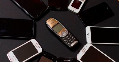 Doanh nghiệp cần tái thiết quy trình làm việc để không rơi vào cái bẫy giống Nokia. Ảnh: iStock.
